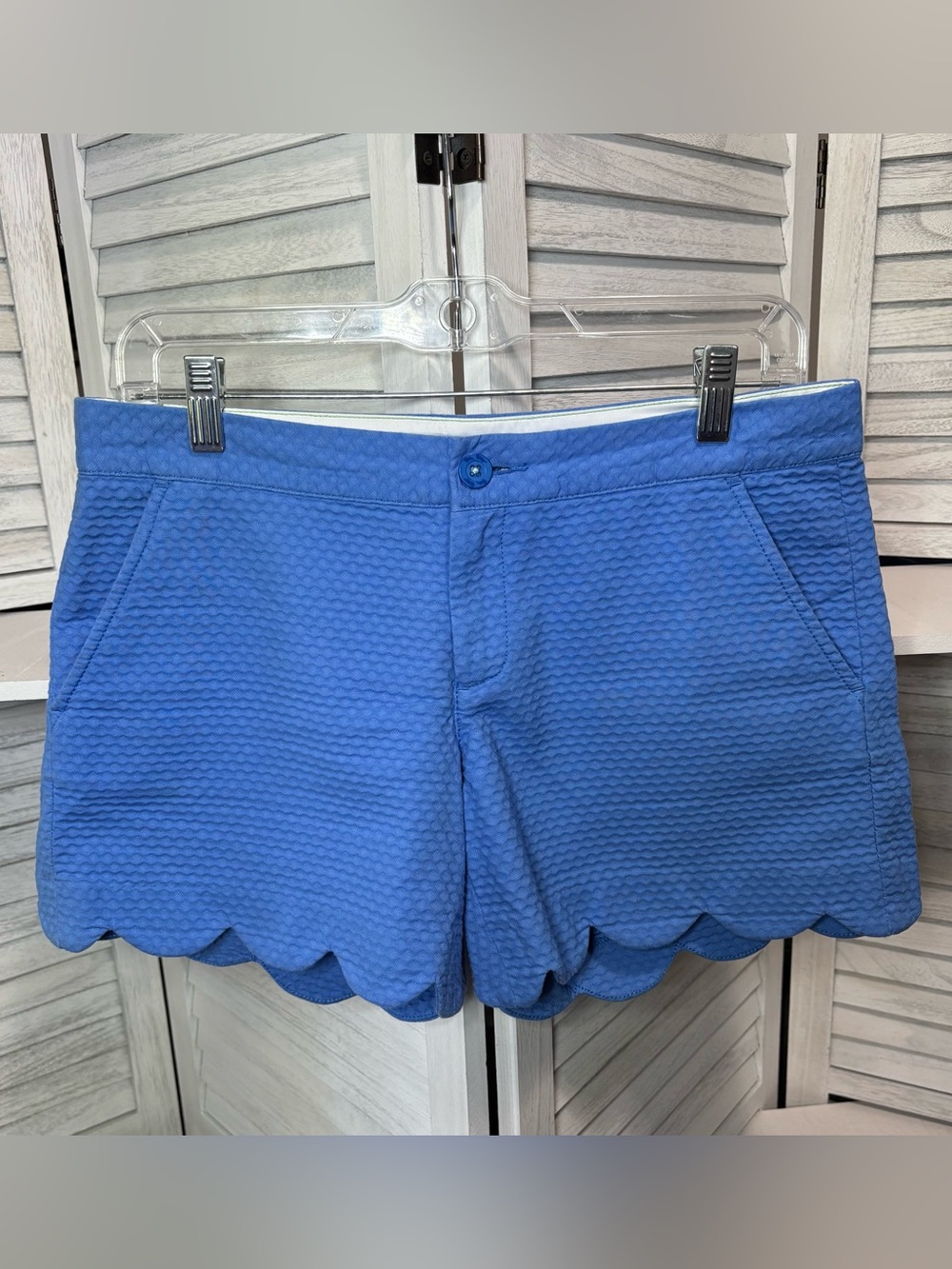 Lilly Pulitzer The Buttercup Short Blue Seersucker Scalloped Hem Size 2